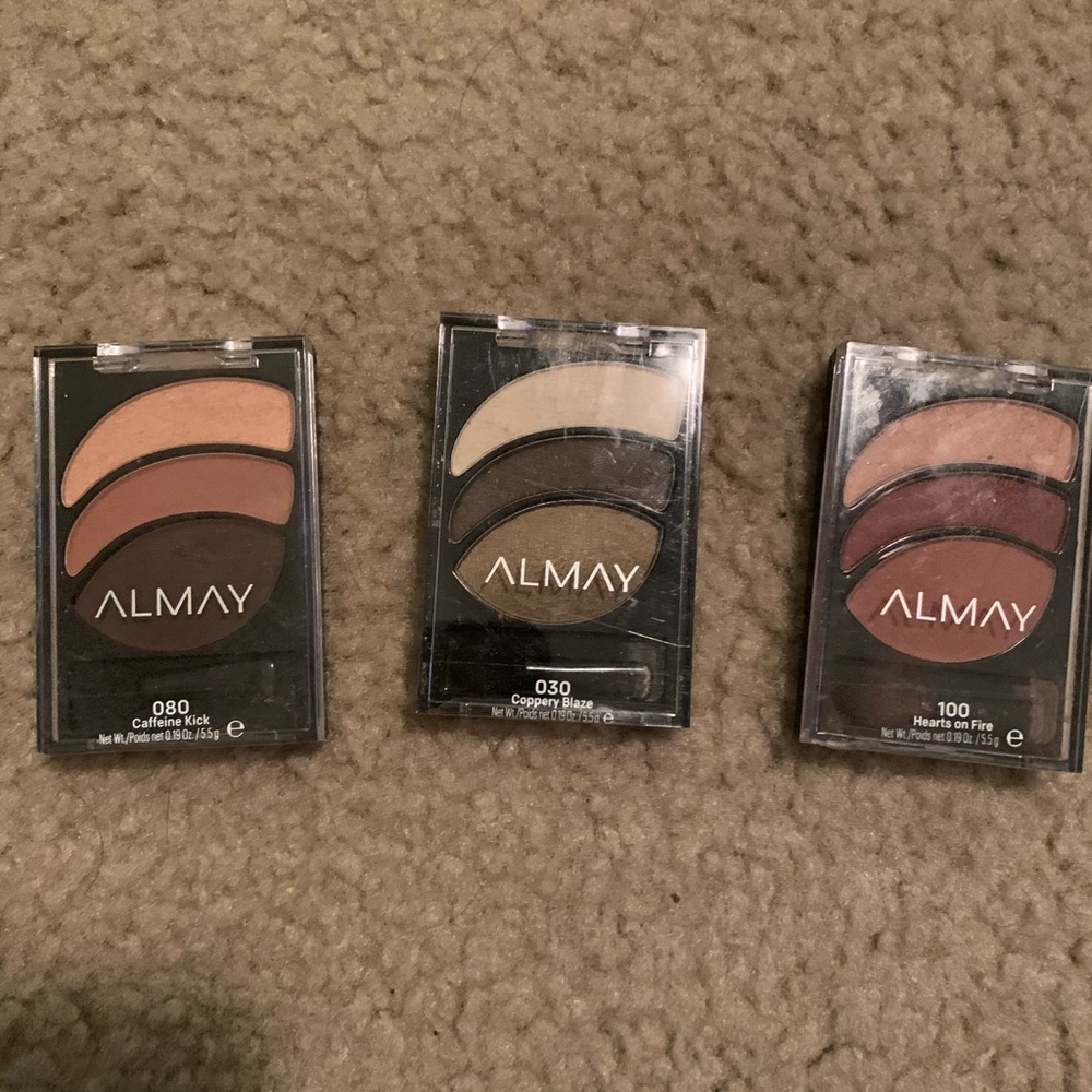 3 trio eyeshadows